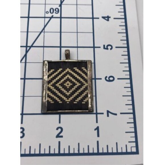 Sterling Silver Square Tapestry Pendant on Sterling Box Chain - Picture 3 of 5
